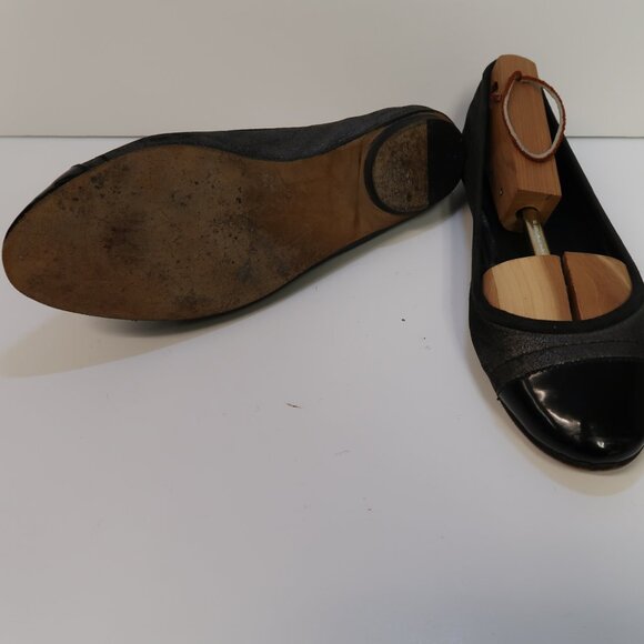 Chanel Silver and black flats in size 6 - Picture 4 of 7